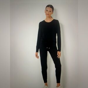 🏝️NWT🏝️Lilly Pulitzer UPF 50+Luxletic 28” Island Mid Rise Black Jogger